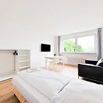 Raj Living - 2 Or 3 Room Apartments - 15 Min Zur Messe Dus & 10 Min Old Town Dus