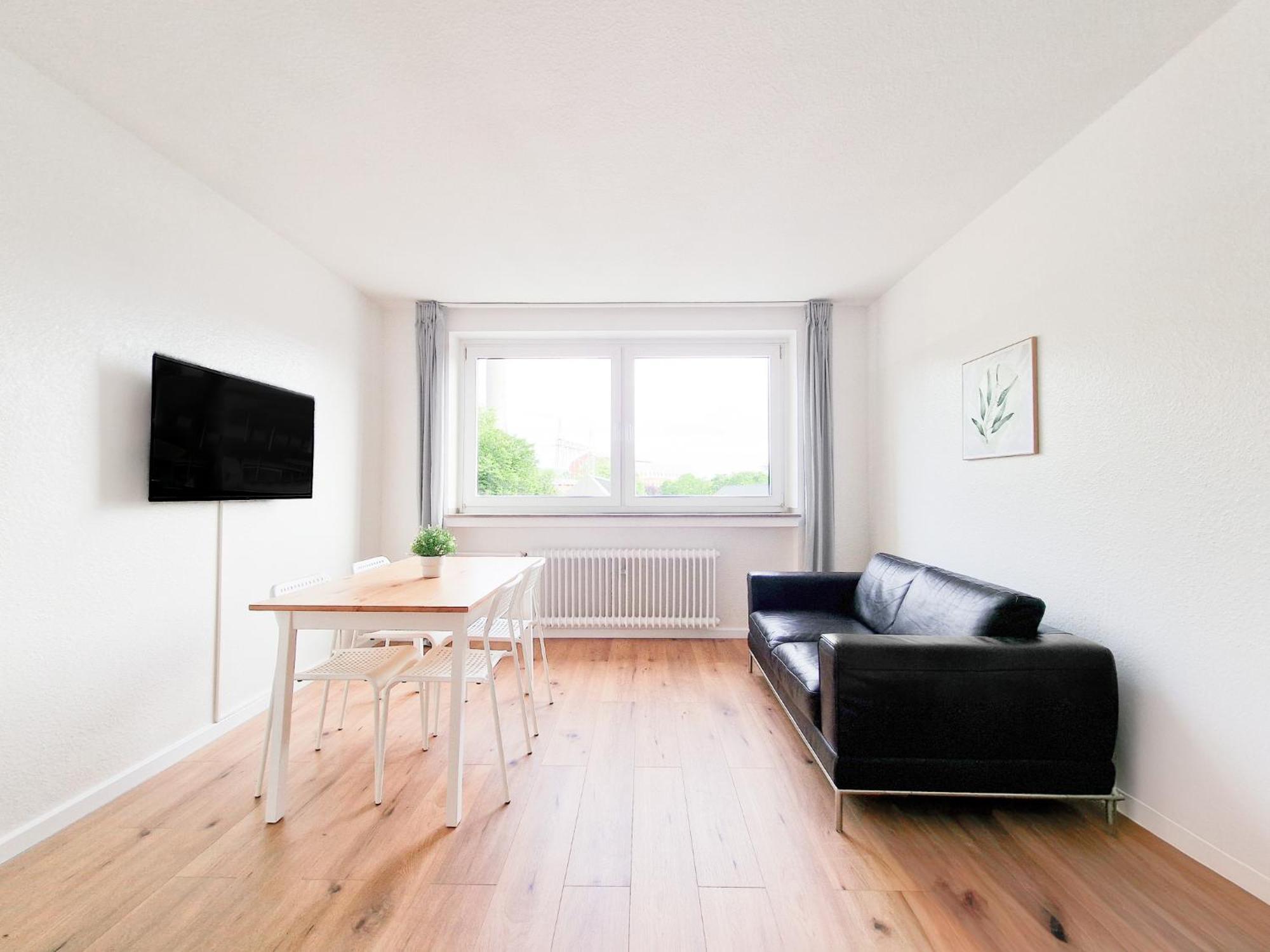 Raj Living - 2 Or 3 - 15 Min Zur Messe Dus & 10 Min Old Town Dus Apartment