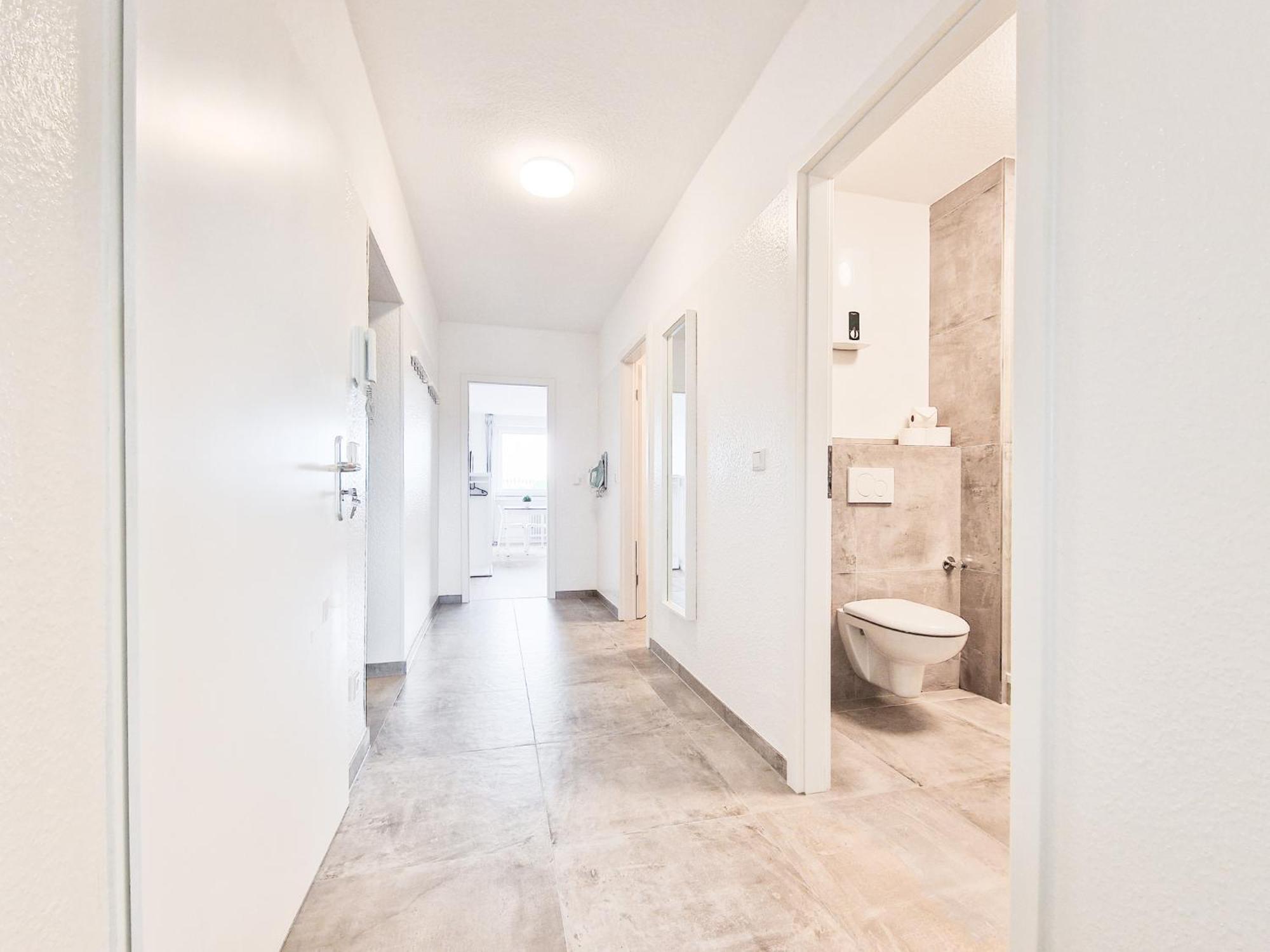 Raj Living - 2 Or 3 - 15 Min Zur Messe Dus & 10 Min Old Town Dus Apartment *